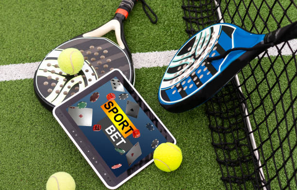 paddle rackets on the playing court - 电竞设备 個照片及圖片檔